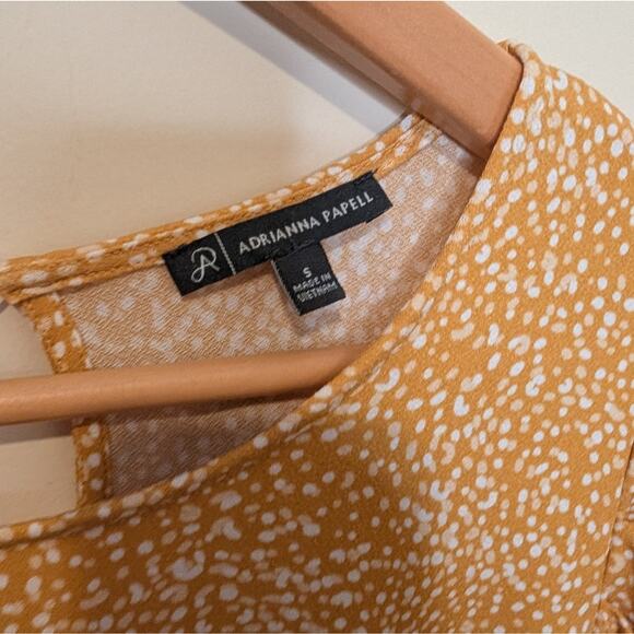 Adrianna Papell Printed Moss Crepe Square Neck Top In Yellow Gold Size Small - Picture 3 of 7